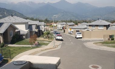 Hermosa, amplia y Moderna Casa de 4 dormitorios en Condominio Barrio Alto Arrayan