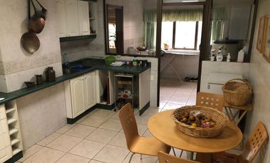 Departamento de lujo, 3 dormitorios, 5 baños, 2 estacionamiento y bodega