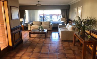 Departamento de lujo, 3 dormitorios, 5 baños, 2 estacionamiento y bodega