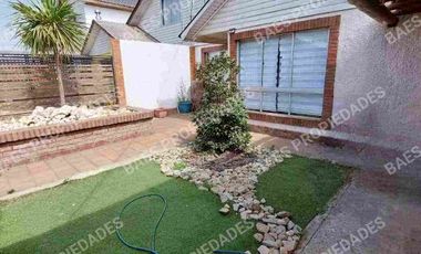 SE VENDE CASA EN CONSTITUCIÓN/ VILLA COPIHUE.