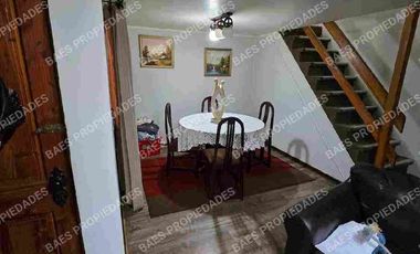 SE VENDE CASA EN CONSTITUCIÓN/ VILLA COPIHUE.