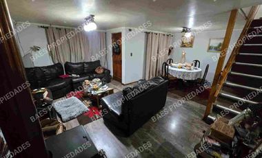 SE VENDE CASA EN CONSTITUCIÓN/ VILLA COPIHUE.