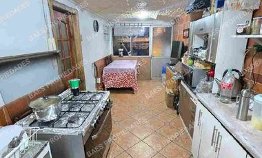 SE VENDE CASA EN CONSTITUCIÓN/ VILLA COPIHUE.