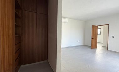CASA EN VENTA EN FRACCIONAMIENTO LOMAS DE COCOYOC MORELOS