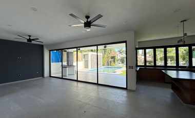 CASA EN VENTA EN FRACCIONAMIENTO LOMAS DE COCOYOC MORELOS