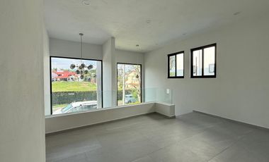 CASA EN VENTA EN FRACCIONAMIENTO LOMAS DE COCOYOC MORELOS