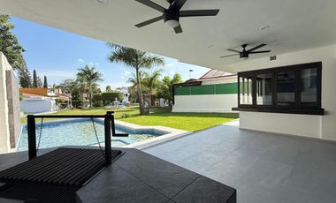 CASA EN VENTA EN FRACCIONAMIENTO LOMAS DE COCOYOC MORELOS