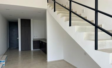 Departamento en venta de dos niveles en Temozon Norte Mérida