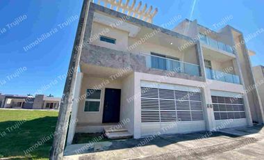 VENDO CASA (ANTES DEL PUENTE) EN BOCA DEL RIO, CERCA DE PLAZA RIO, DENTRO DE FRACCIONAMIENTO CERRADO CON VIGILANCIA