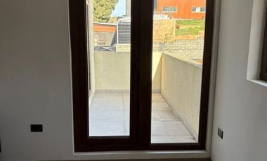 Casa en condominio Lomas de San Sebastián. Venta UF 8.500