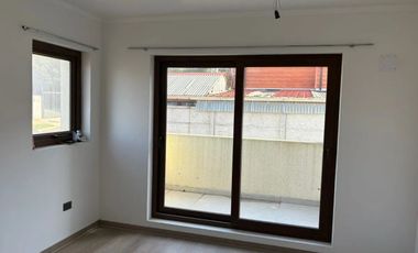 Casa en condominio Lomas de San Sebastián. Venta UF 8.500