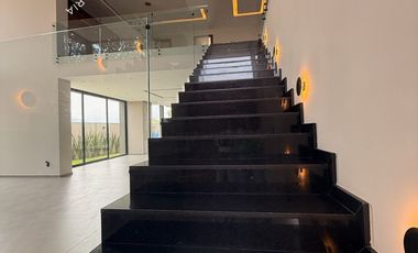 Casa nueva en venta en exclusivo fraccionamiento de Zona Esmeralda, Atizapan de Zaragoza