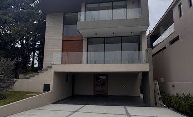 Casa nueva en venta en exclusivo fraccionamiento de Zona Esmeralda, Atizapan de Zaragoza