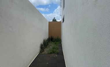 CASA EN VENTA PRADERAS ALTOZANO MORELIA