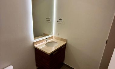 SE RENTA Departamento AMUEBLADO en Parkview piso 15