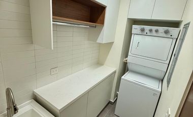 SE RENTA Departamento AMUEBLADO en Parkview piso 15