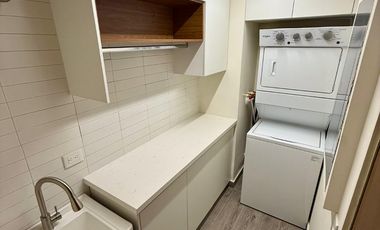 SE RENTA Departamento AMUEBLADO en Parkview piso 9