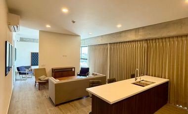 SE RENTA Departamento AMUEBLADO en Parkview piso 9