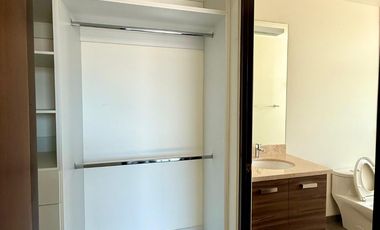 SE RENTA Departamento AMUEBLADO en Parkview piso 9