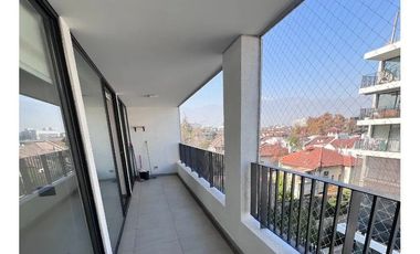 Edificio semi nuevo, sector muy tranquilo a pasos de todo