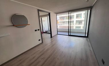 Edificio semi nuevo, sector muy tranquilo a pasos de todo