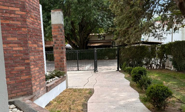 4.30 CASA EN RENTA EN SAN GIL