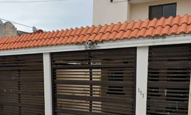 LINDA CASA EN COLINAS DEL SOL. TAMPICO, TAMAULIPAS   A004