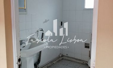 Amplia, luminosa y con gran potencial comercial