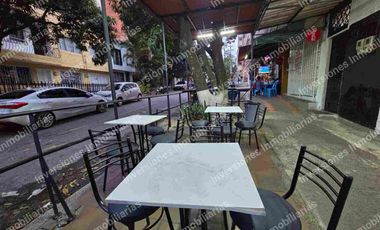 Local avenida san Juan, esquinero