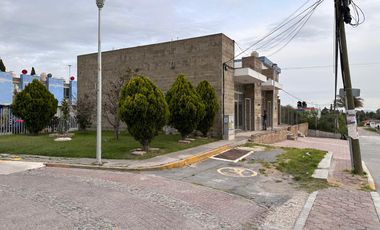 SE RENTA LOCAL COMERCIAL EN AVENIDA PRINCIPAL  EN SANTO TOMÁS CHAUTLA