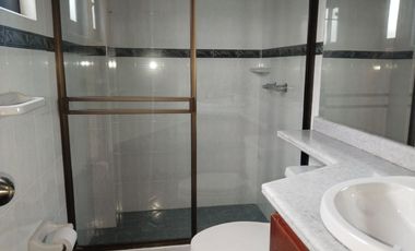 ESPECTACULAR CASA EN CHIA