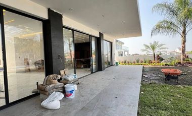 RESIDENCIA PARA ESTRENAR