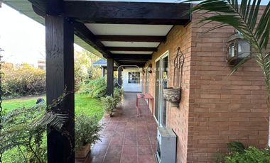 Casa en Venta 4D 1 en Suite, en Sector Norte Poniente de Temuco Excelente conectividad