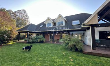 Casa en Venta 4D 1 en Suite, en Sector Norte Poniente de Temuco Excelente conectividad