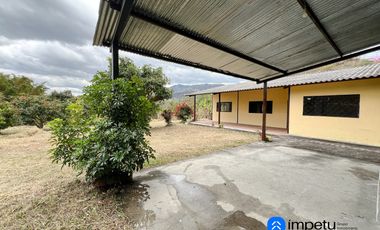 Casa en venta en sector Cabianga cerca del pueblo de Malacatos y de la avenida principal
