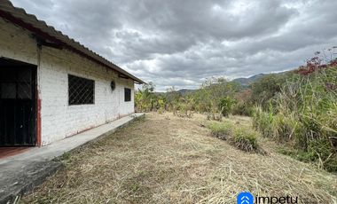 Casa en venta en sector Cabianga cerca del pueblo de Malacatos y de la avenida principal