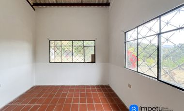 Casa en venta en sector Cabianga cerca del pueblo de Malacatos y de la avenida principal