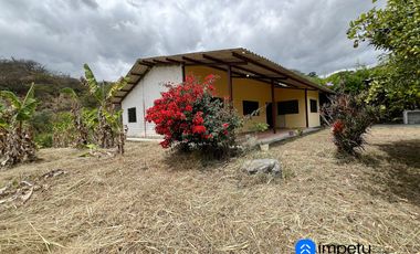 Casa en venta en sector Cabianga cerca del pueblo de Malacatos y de la avenida principal
