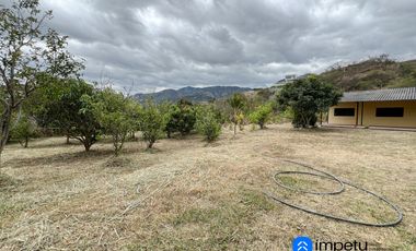 Casa en venta en sector Cabianga cerca del pueblo de Malacatos y de la avenida principal