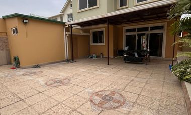 Casa de Alquiler en Primeros Km vía Samborondón