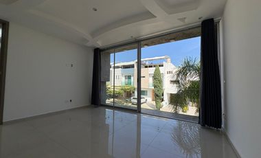 Bonita casa en renta en LA CIMA (coto D)