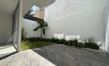 Bonita casa en renta en LA CIMA (coto D)