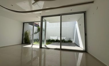 Bonita casa en renta en LA CIMA (coto D)