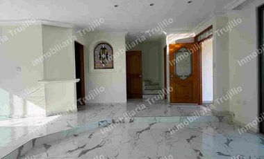 VENDO CASA EN FRACCIONAMIENTO PRIVADO EN RESIDENCIAL LA JOYA ANTES DEL PUENTE