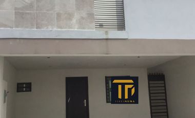 CASA EN VENTA ALMERIA APODACA NUEVO LEON AMUEBLADA EN ESQUINA