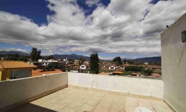 CASA EN RENTA. MIRASIERRA 4 DORMITORIOS
