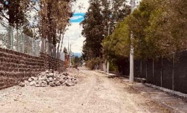 Venta Urgente hermoso terreno casi una hectárea para Quinta cerca de las aguas termales.  La  Merced