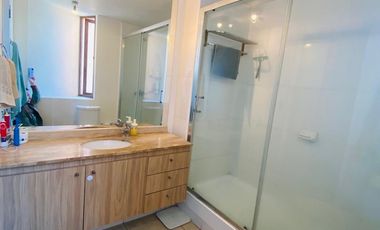 VENTA CASA CERCANA CARRETERA SAN MARTÍN 2 PISOS 3D + 3B + TERRAZA + LOGIA + P. SERVICIO, COLEGIOS ALGARROBAL- DUNALASTAIR – LINCON - ALIANZA FRANCESA