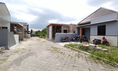 Jual Murah Rumah Baru Dalam Perumahan Area Maguwoharjo JOGJA