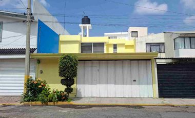 CASA EN  VENTA  FRACC. ESTRELLAS DEL SUR, PUEBLA, PUEBLA.